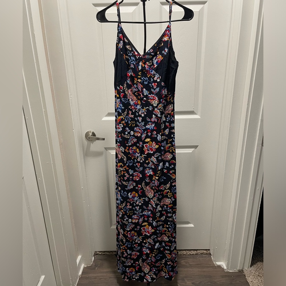 🛑 Xhilaration Black Floral Maxi Dress